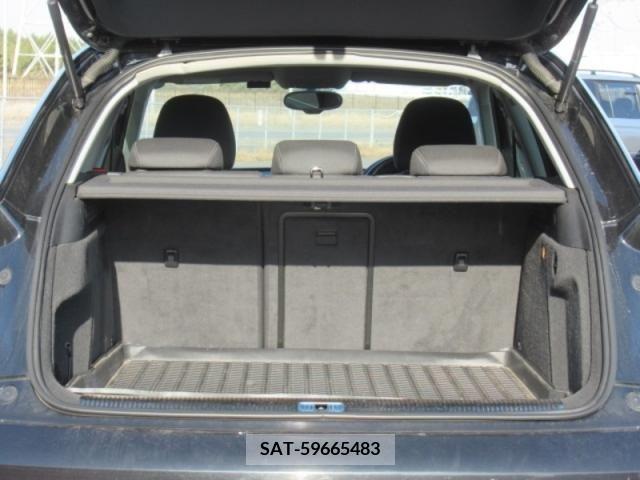 Audi Q3 2013-10 216389-17