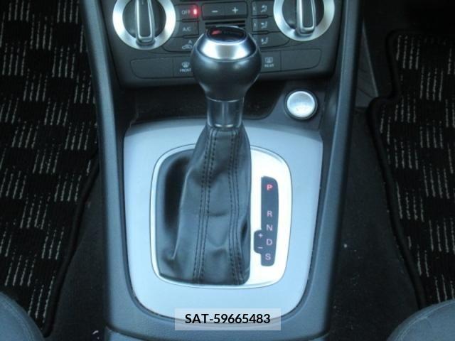 Audi Q3 2013-10 216389-13