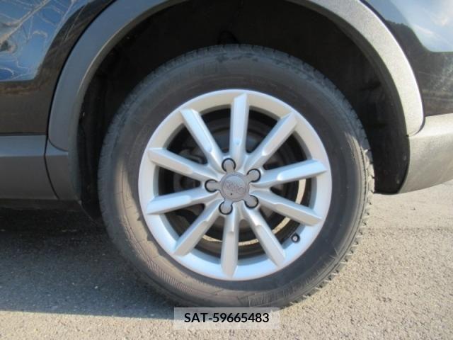 Audi Q3 2013-10 216389-12