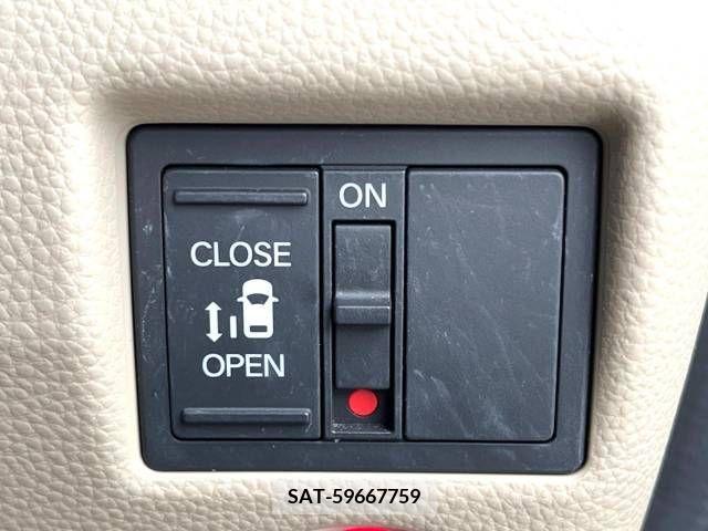 Honda N BOX 2018-03 306963-6