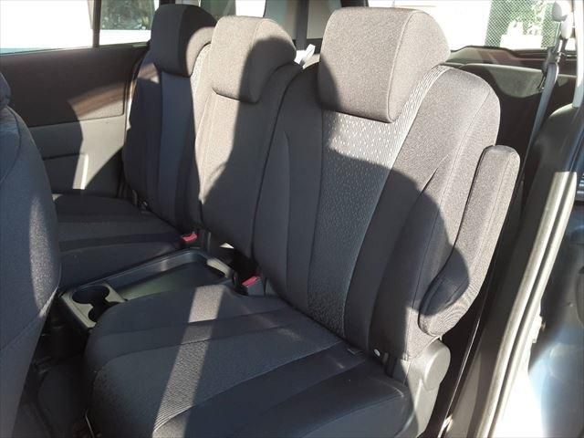 Mazda PREMACY 2010-11 21520-21