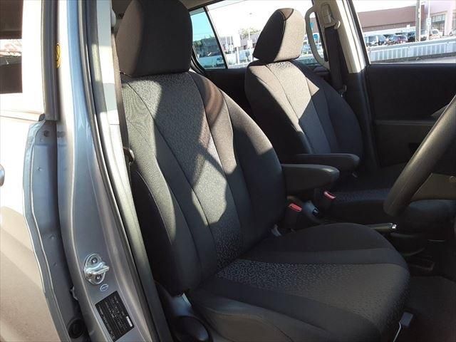 Mazda PREMACY 2010-11 21520-17