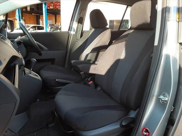 Mazda PREMACY 2010-11 21520-20
