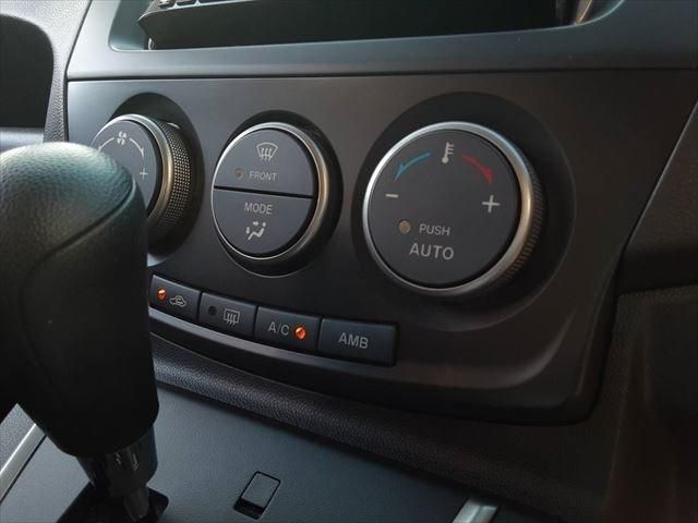 Mazda PREMACY 2010-11 21520-28