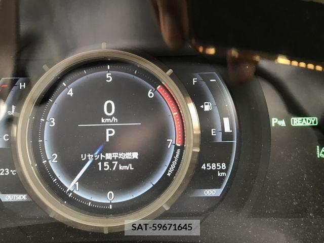 Lexus IS 2015-09 297926-16