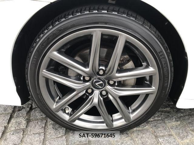 Lexus IS 2015-09 297926-6
