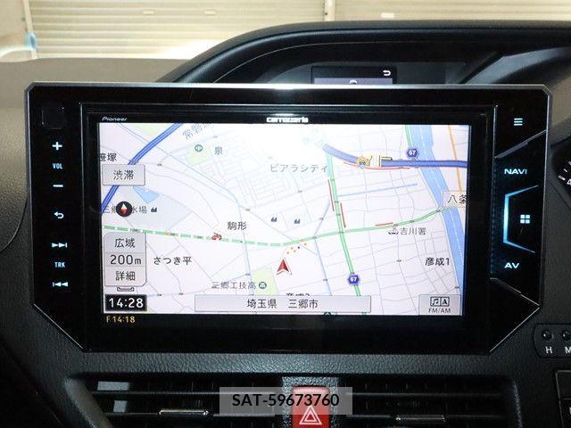 Toyota NOAH 2018-01 331468-14