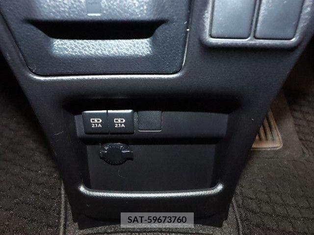 Toyota NOAH 2018-01 331468-13