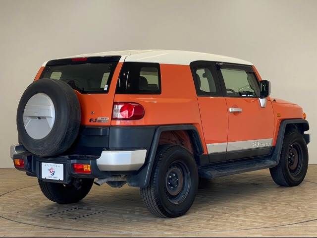 Toyota FJ CRUISER 2013-02 18748-13