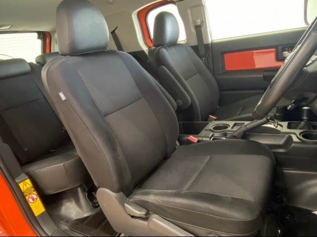 Toyota FJ CRUISER 2013-02 18748-8