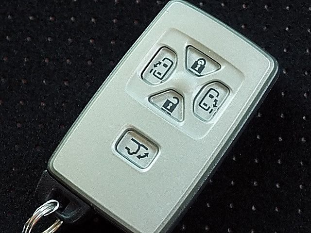 Toyota VELLFIRE 2009-12 28875-19