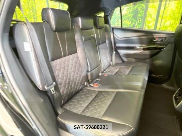 Toyota HARRIER 2018-08 270945-9