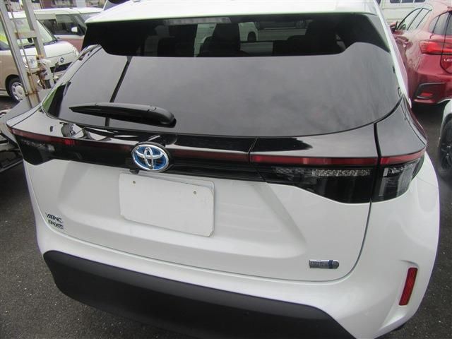 Toyota YARIS CROSS 2023-06 14209-3