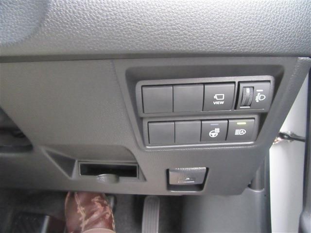 Toyota YARIS CROSS 2023-06 14209-6