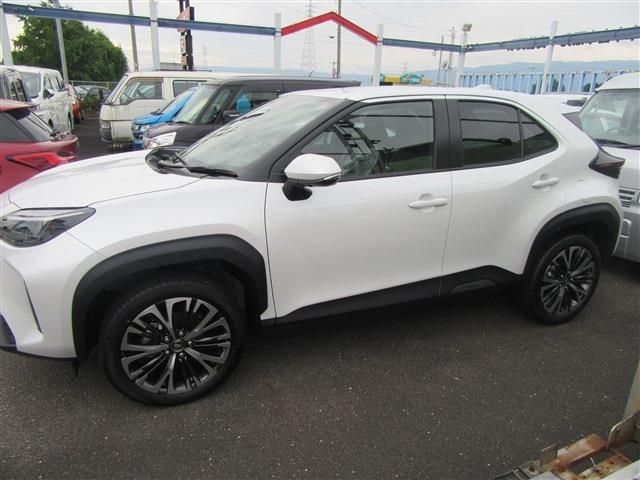 Toyota YARIS CROSS 2023-06 14209-9