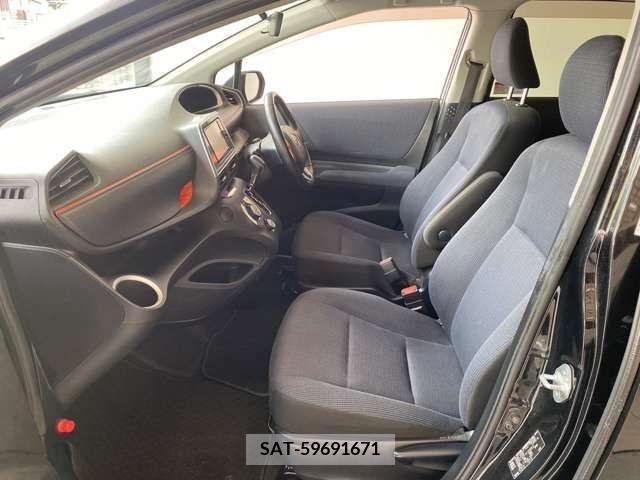 Toyota SIENTA 2017-07 385034-6