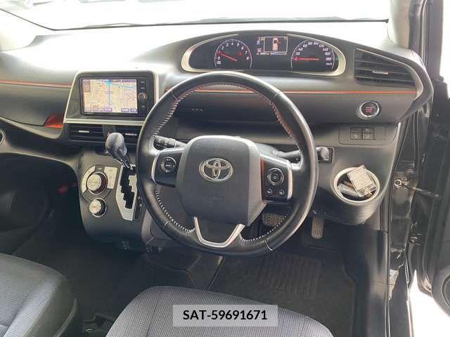 Toyota SIENTA 2017-07 385034-10