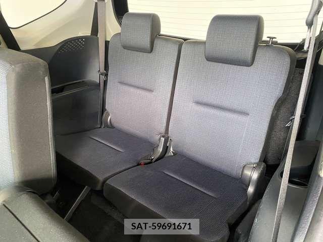 Toyota SIENTA 2017-07 385034-8