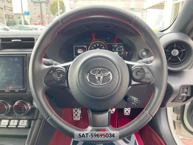 Toyota 86 2022-05 215256-11