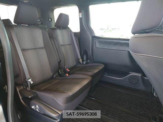 Toyota VOXY 2020-08 289889-8