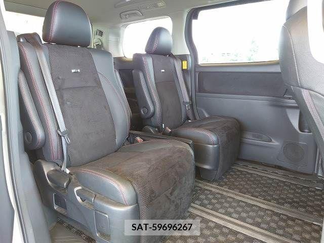 Toyota VELLFIRE 2013-01 299902-7