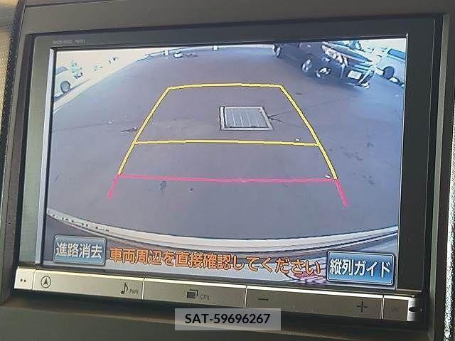 Toyota VELLFIRE 2013-01 299902-3