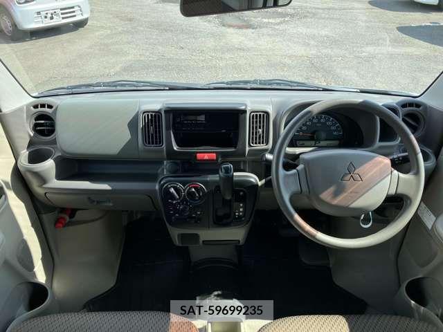 Mitsubishi MINICAB VAN 2017-04 325478-4
