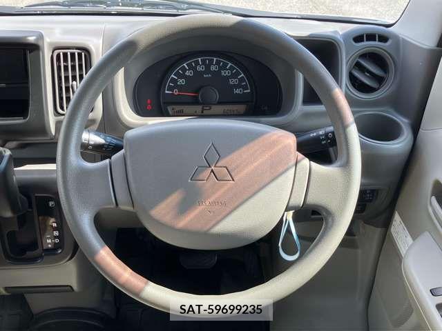 Mitsubishi MINICAB VAN 2017-04 325478-7