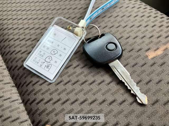Mitsubishi MINICAB VAN 2017-04 325478-13