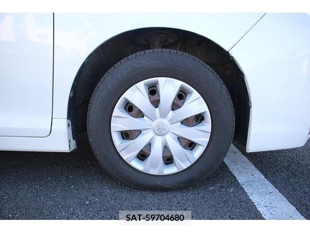 Toyota VOXY 2018-04 220397-12