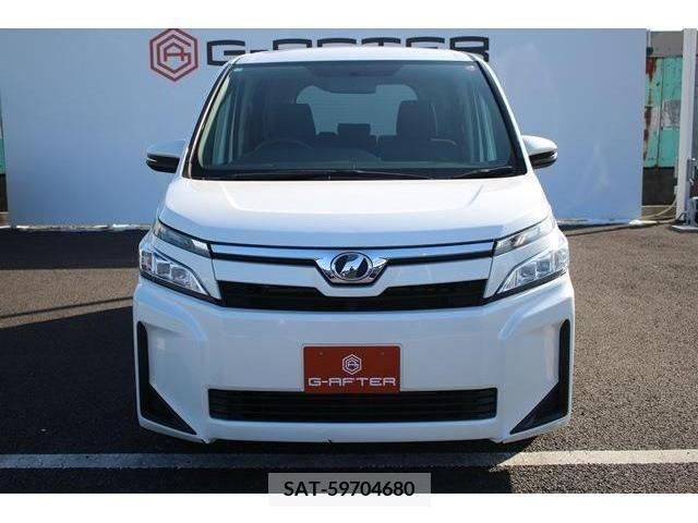 Toyota VOXY 2018-04 220397-9