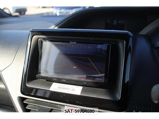 Toyota VOXY 2018-04 220397-4