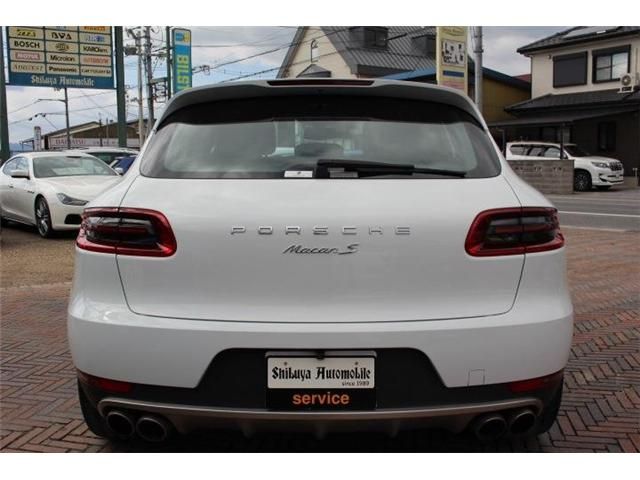 Porsche MACAN 2015-05 1870-4