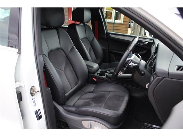 Porsche MACAN 2015-05 1870-10