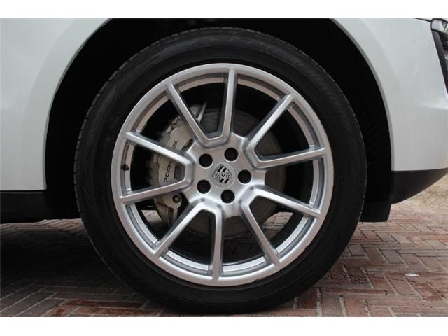 Porsche MACAN 2015-05 1870-15