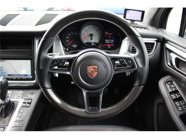 Porsche MACAN 2015-05 1870-8