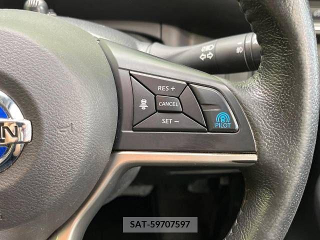 Nissan SERENA 2018-02 284143-7
