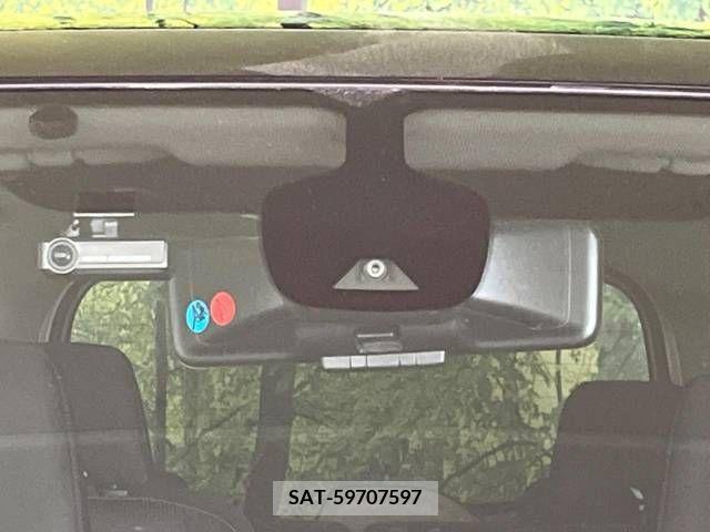 Nissan SERENA 2018-02 284143-6