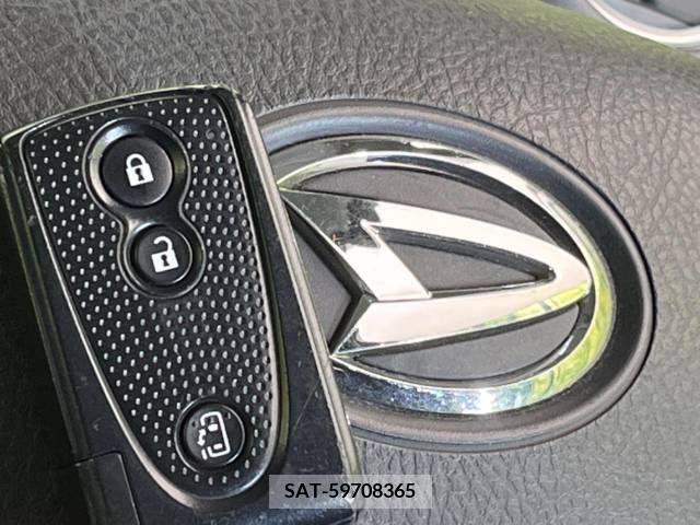 Daihatsu TANTO CUSTOM 2011-12 209825-6