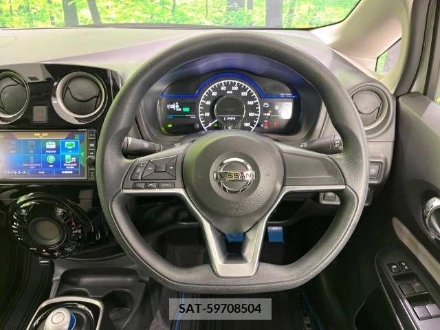 Nissan NOTE 2017-09 279957-11