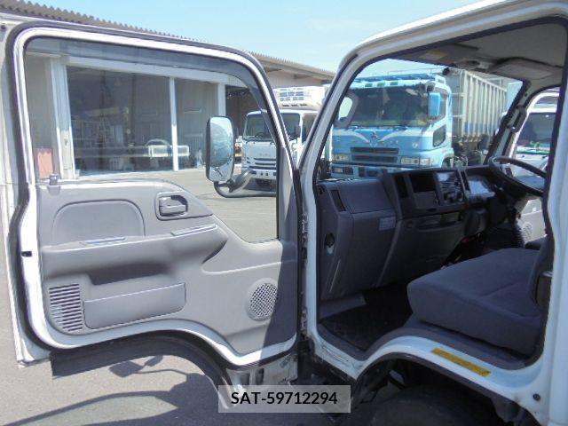 Mazda TITAN 2013-12 200632-4