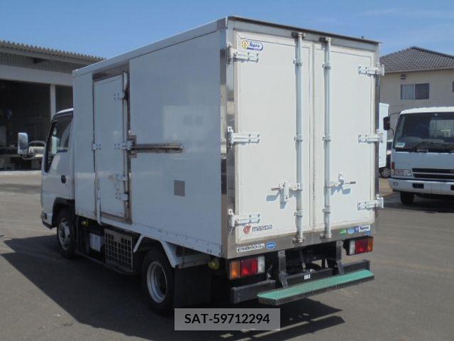 Mazda TITAN 2013-12 200632-8