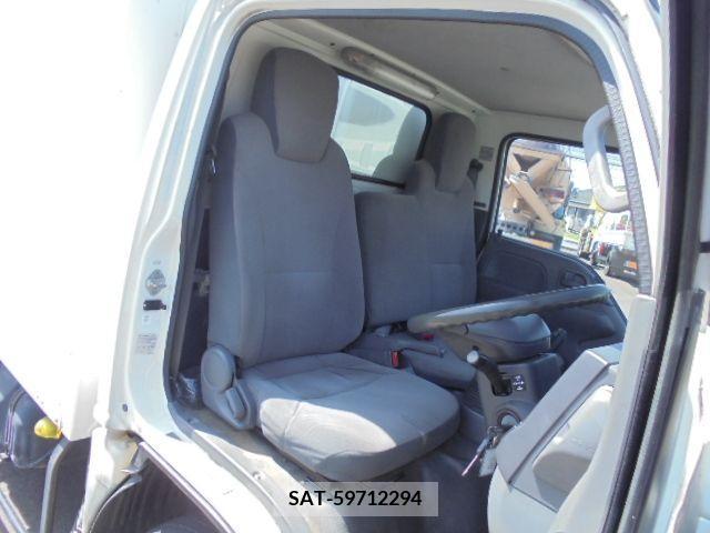 Mazda TITAN 2013-12 200632-12
