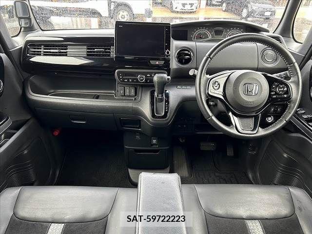 Honda N BOX 2021-07 307268-1