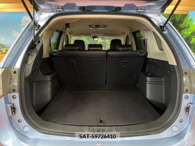Mitsubishi OUTLANDER PHEV 2014-01 211223-10