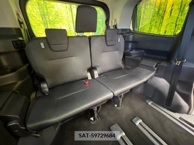 Toyota NOAH 2022-11 336200-10