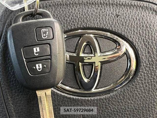 Toyota NOAH 2022-11 336200-6