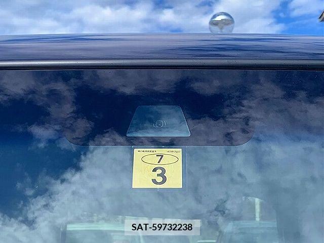 Honda N BOX CUSTOM 2018-03 208853-24