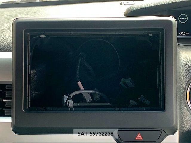 Honda N BOX CUSTOM 2018-03 208853-4