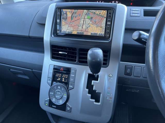 Toyota VOXY 2008-02 9253-8